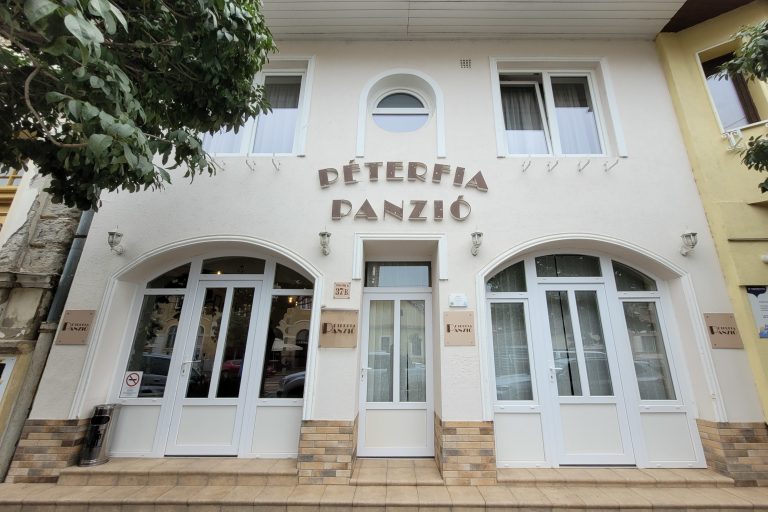peterfia pension 768x512