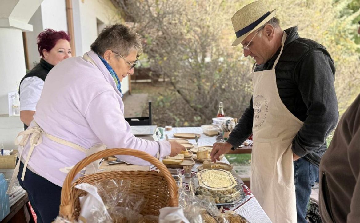 Craftspeople can present their work and products with a new initiative