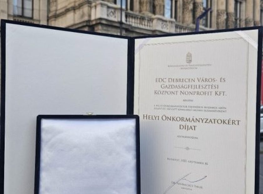 In recognition of its outstanding work, EDC Debrecen Nonprofit Ltd. received the Local Government Award