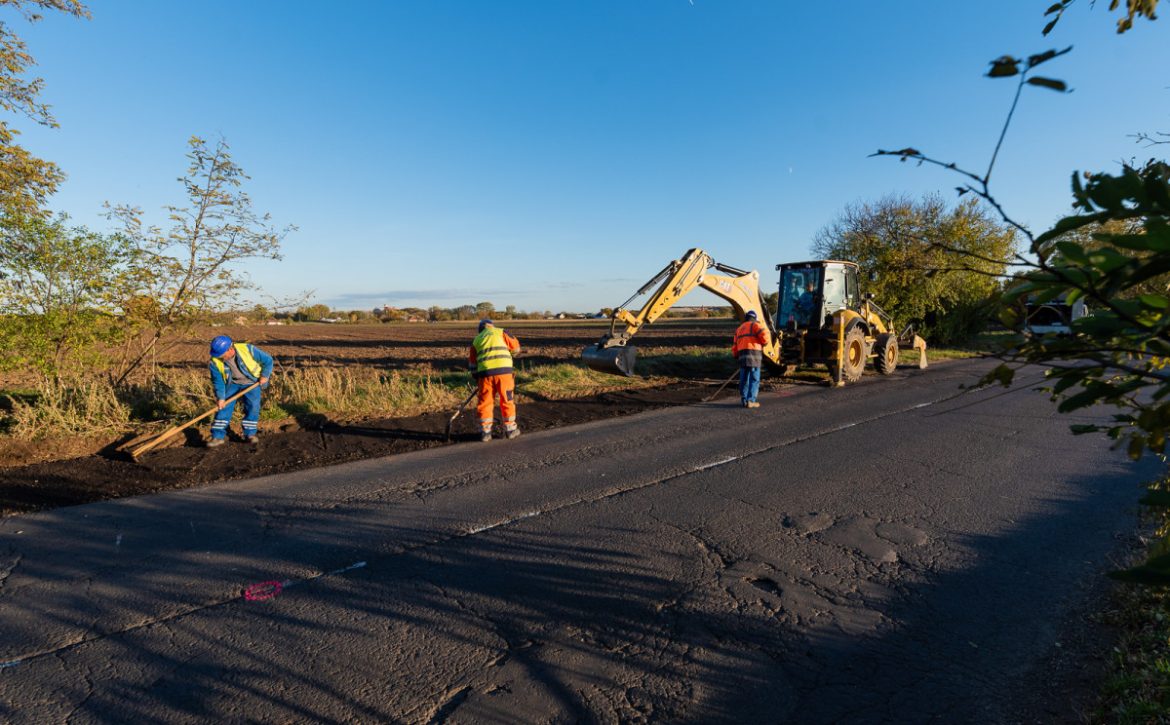 Large-scale asphalting works have begun on Határ Road