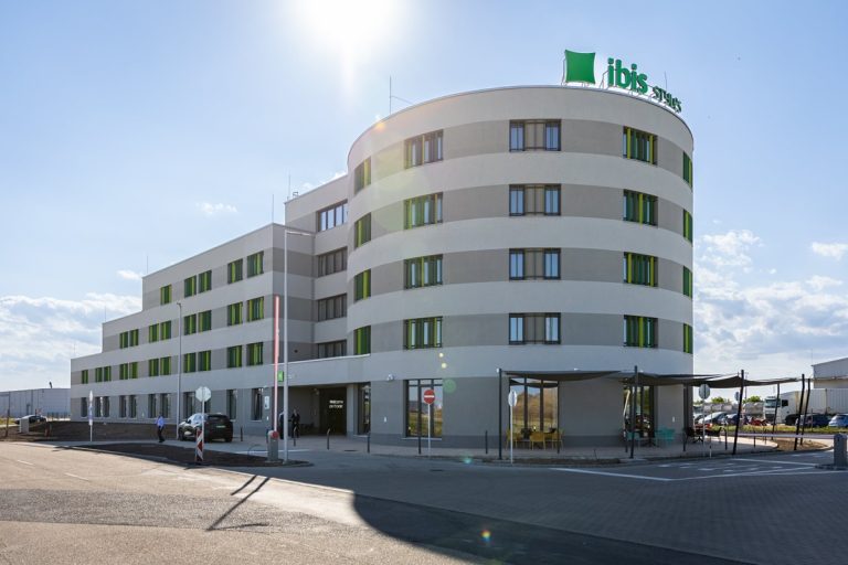 ibis Styles hotel  768x512