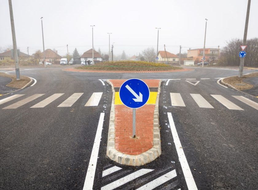 Another important road section has been completed in Debrecen – Phase II of Mandolás Street has been handed over