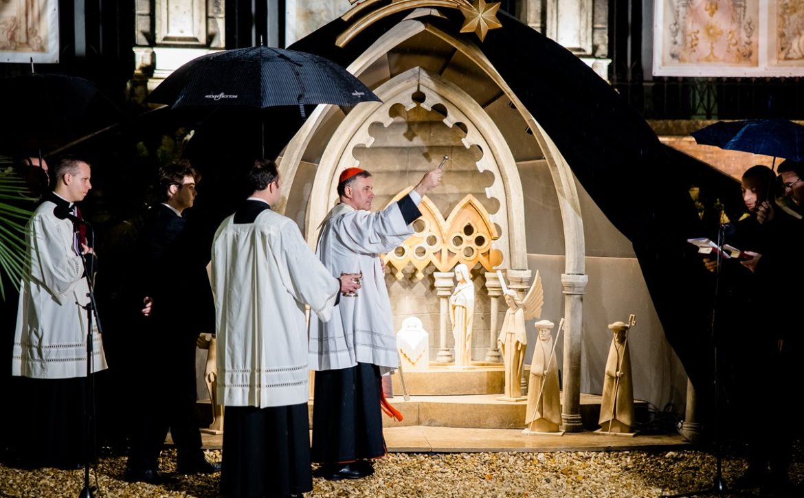 The Bethlehem statue group has arrived from Calvinist Rome to the center of the Catholic Church, Rome