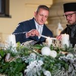 The Flame of Love Was Lit on the City’s Advent Wreath