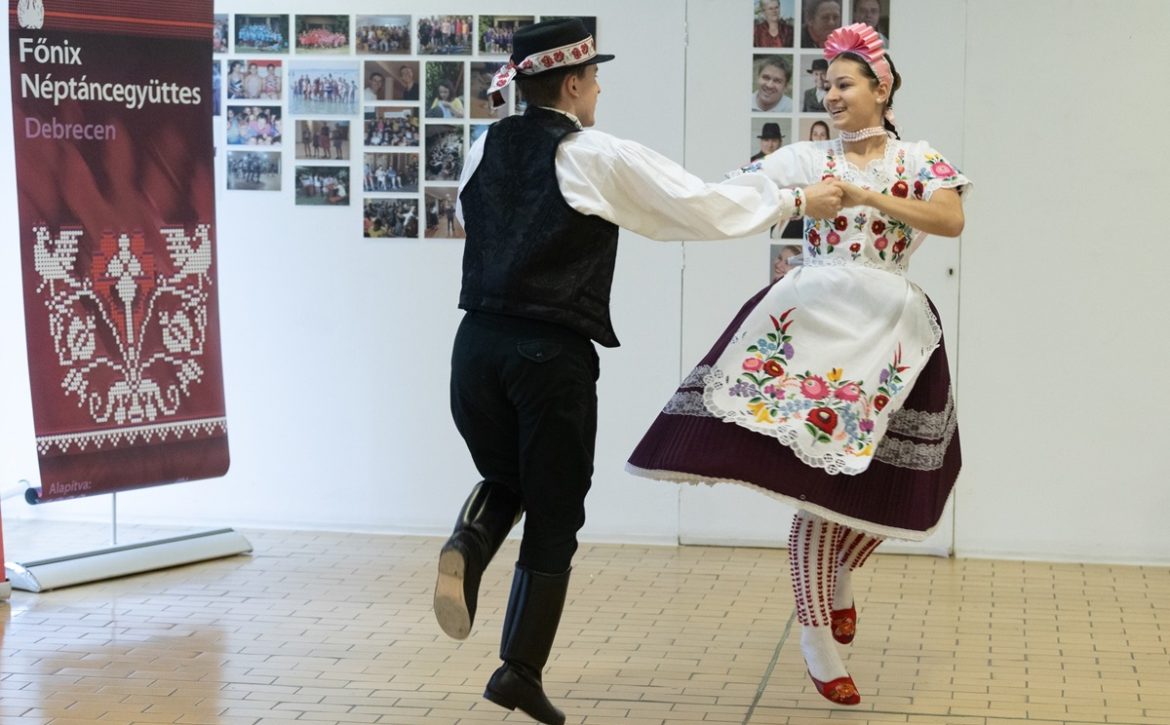 The Főnix Folk Dance Ensemble celebrates its 35th anniversary