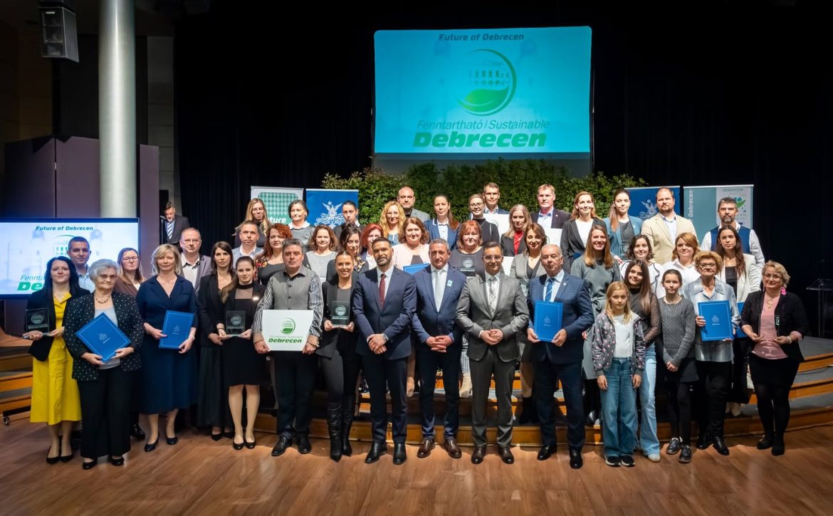 Thirteen winners of the Sustainable Debrecen Award were honored