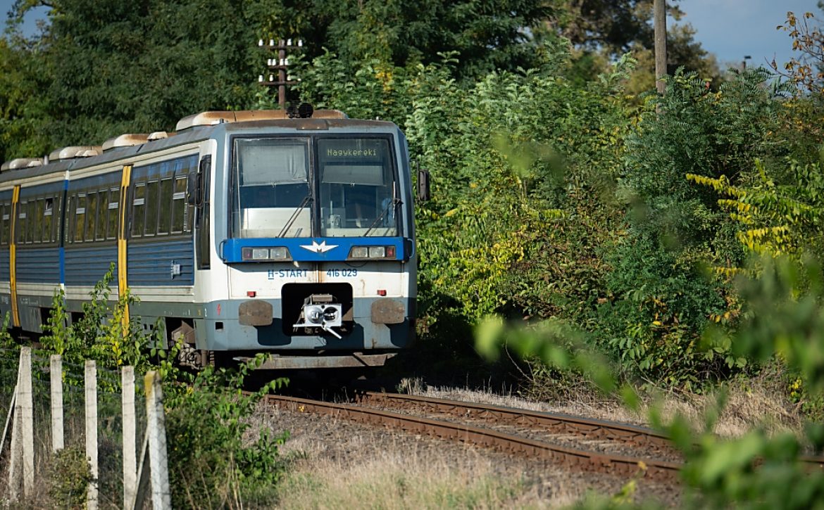 Trains to Run on a More Modern Line Between Debrecen and Nagykereki
