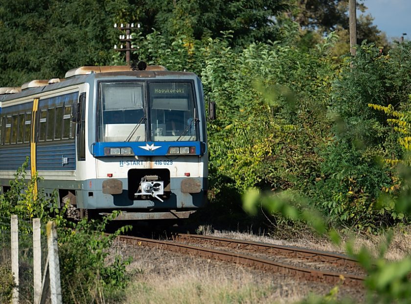 Trains to Run on a More Modern Line Between Debrecen and Nagykereki