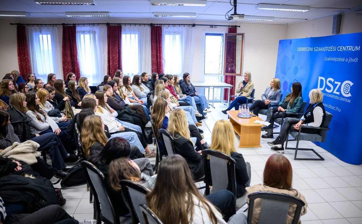 Motivational Forum Guides Young Women in Sport and Career Planning