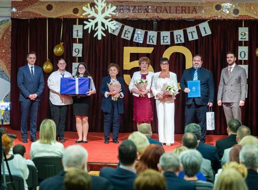 Fifty years ago, the first school bell rang at the Vénkert Primary School in Debrecen