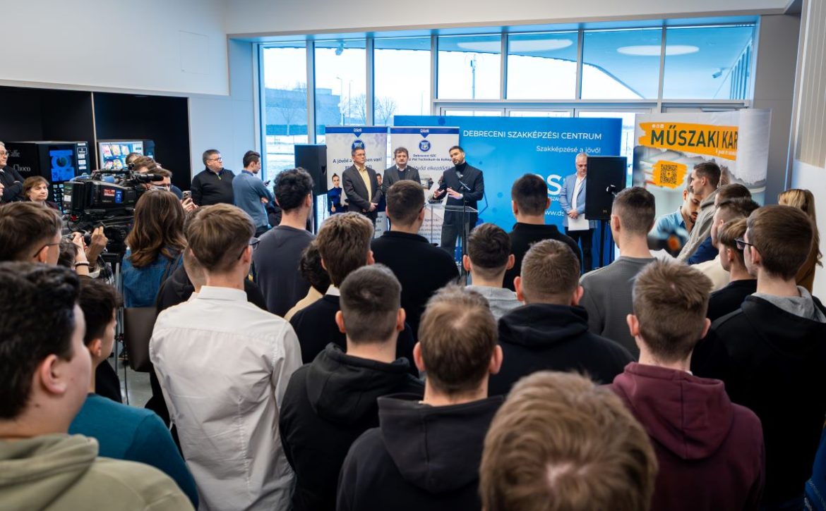 Final-Year Students Gain Insight into University and Industry Pathways