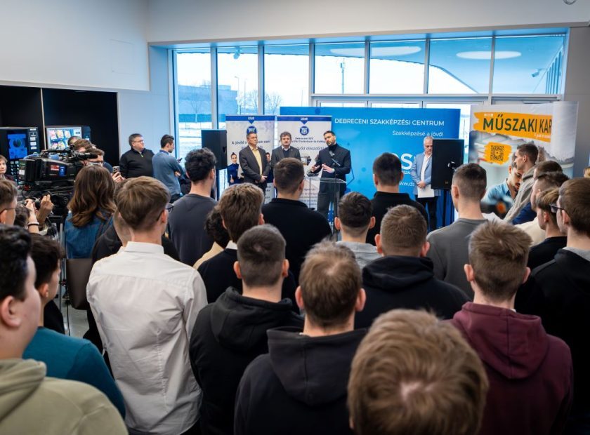 Final-Year Students Gain Insight into University and Industry Pathways