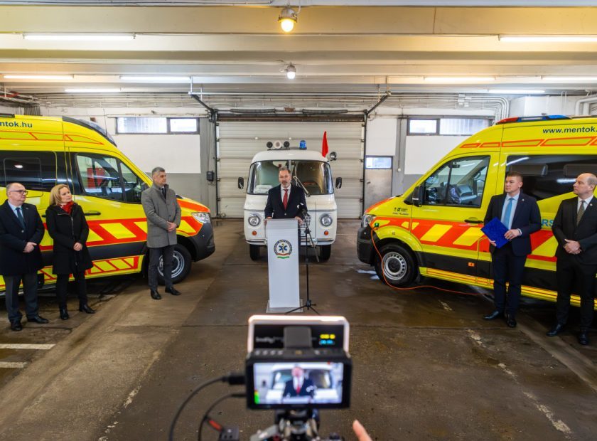 New Ambulances Delivered to the Debrecen Ambulance Station