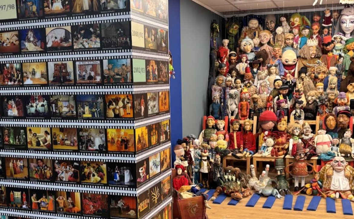 This is how the puppets are made in the Debrecen theatre workshop