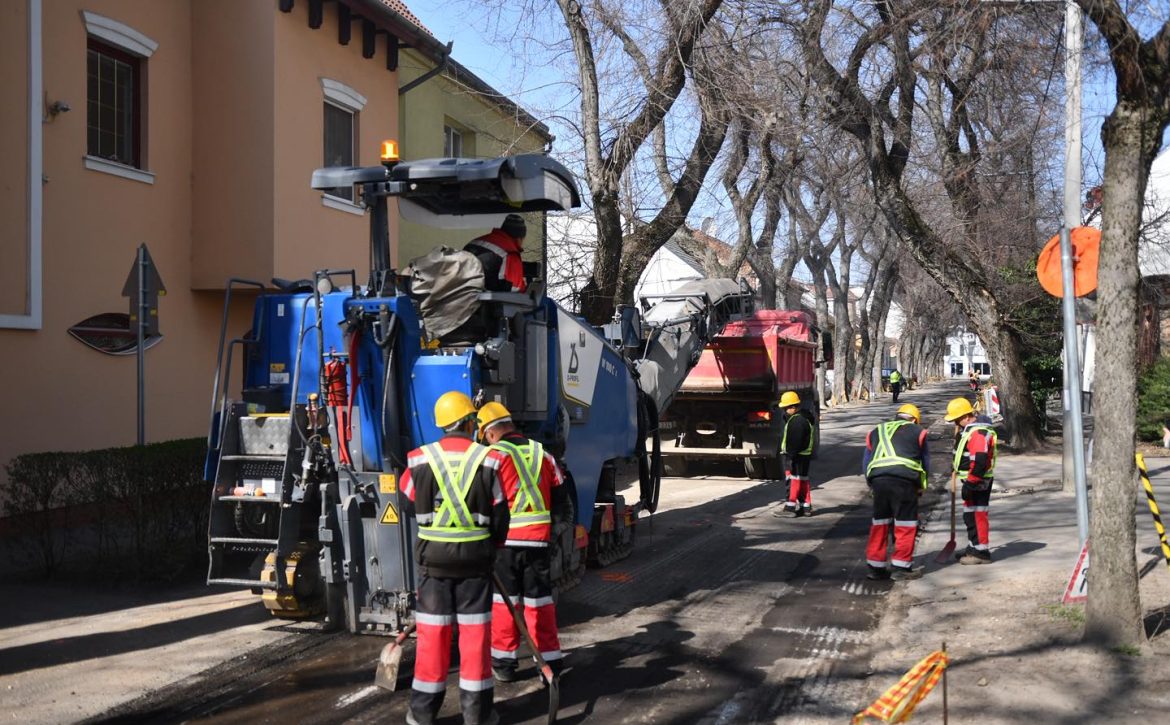 Major Road Repair Works Begin on Szív Street