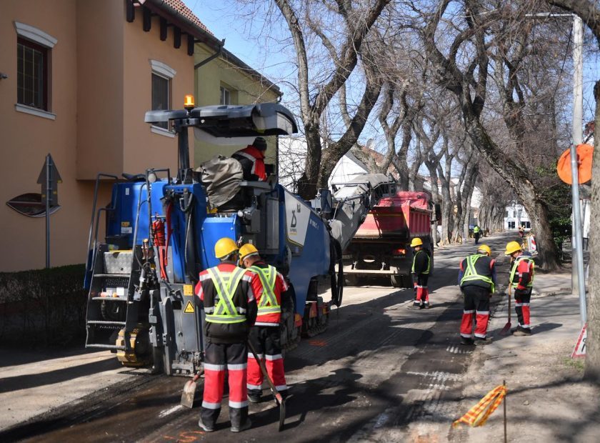 Major Road Repair Works Begin on Szív Street