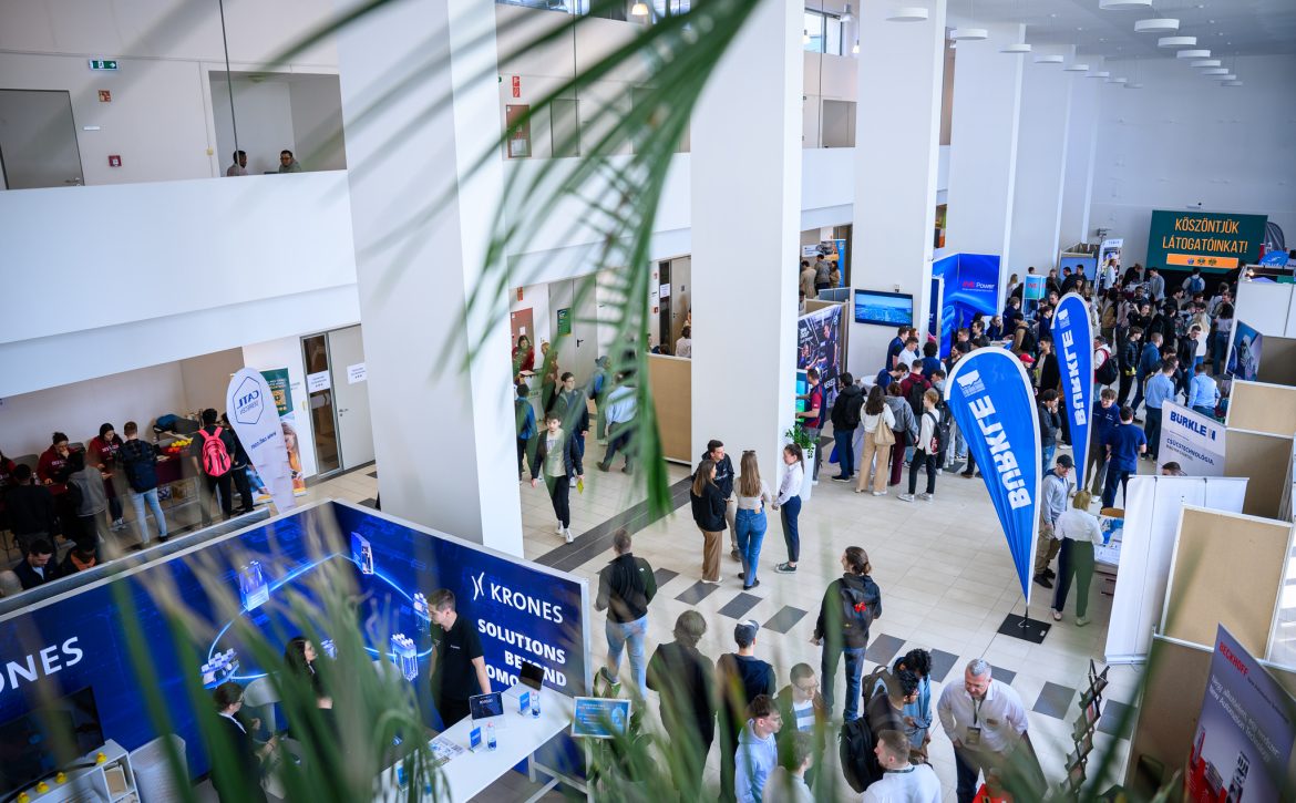 Industry Day Showcases Robotics and Industrial Innovation at University of Debrecen