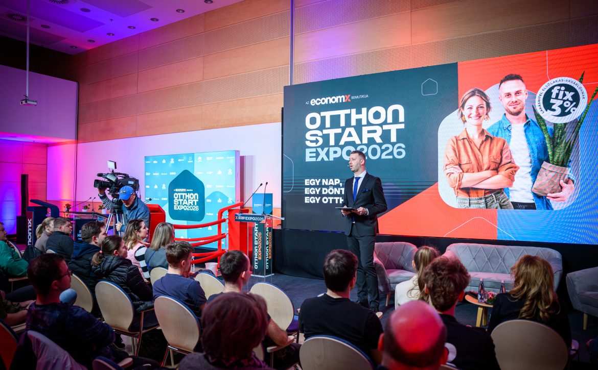 Real Estate Options Presentation at the Otthon Start Expo in Debrecen