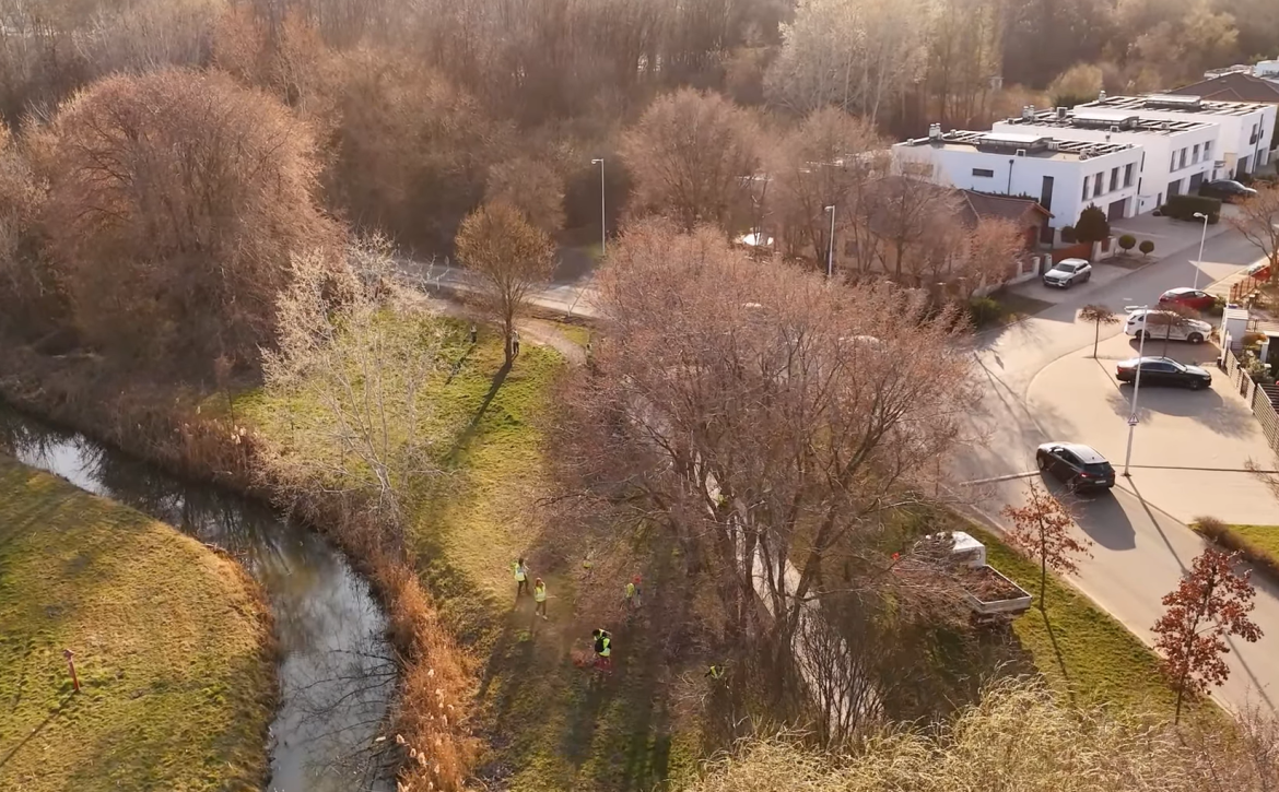 Spring Cleaning Begins in Debrecen