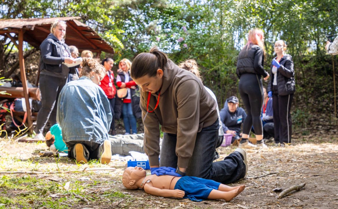 Debrecen Students Practise Bleeding Treatment and Resuscitation