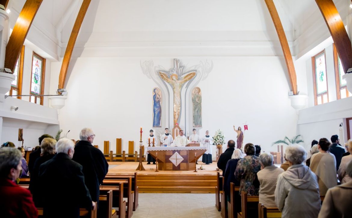 A Gift from Paderborn Enriches the Community of the Church of the Incarnation – Debrecen4U – Hungary