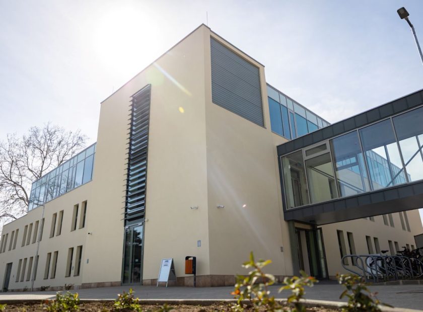 The Building of the Faculty of Engineering in Debrecen Has Been Renovated — Students Also Contributed to the Design – Debrecen4U – Hungary