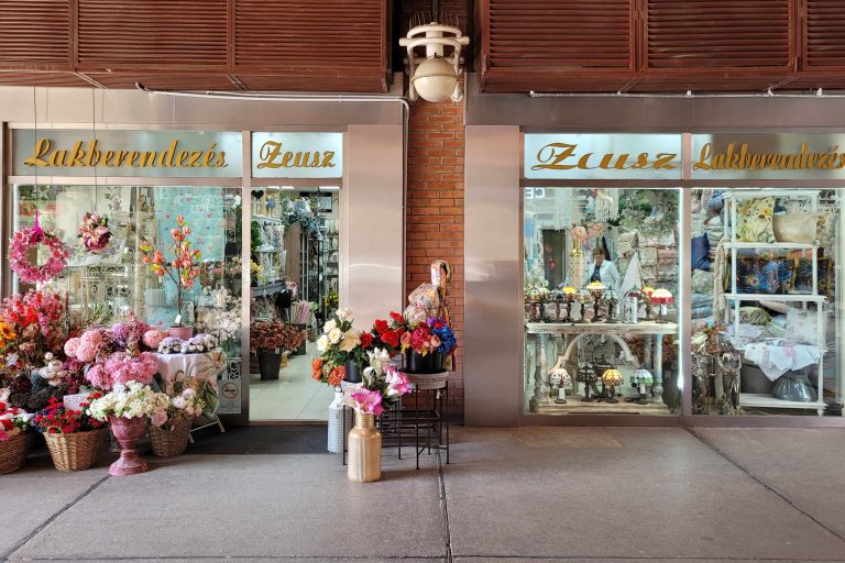 Zeusz Lakberendezes 768x512