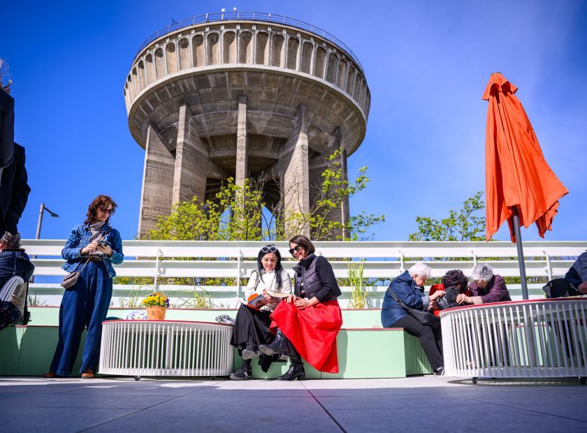 Petőfi Terrace Opens at Méliusz Library on Víztorony Street