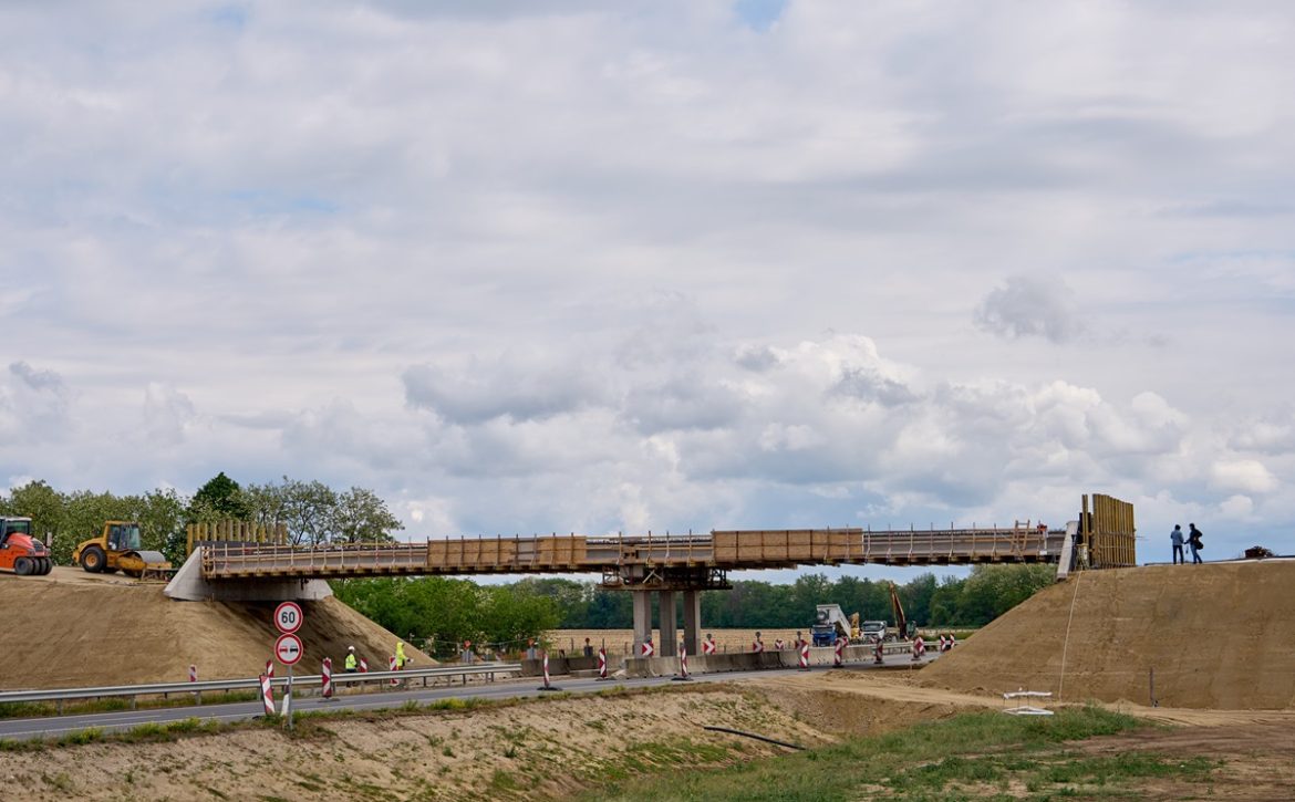 Phase I of the Connection Between Main Roads No. 354 and 33 Is Progressing Well