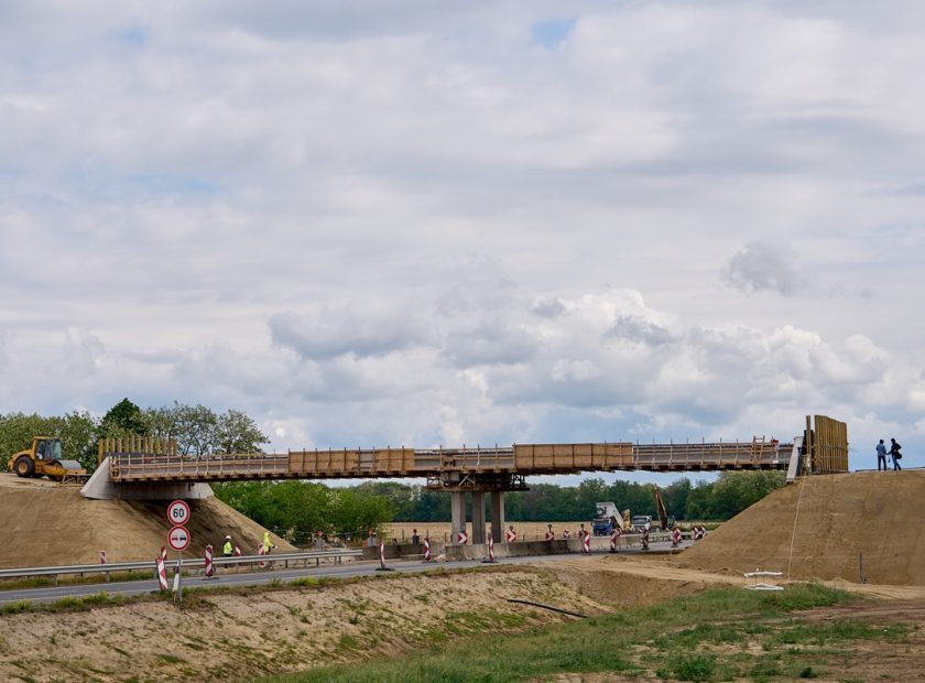 Phase I of the Connection Between Main Roads No. 354 and 33 Is Progressing Well