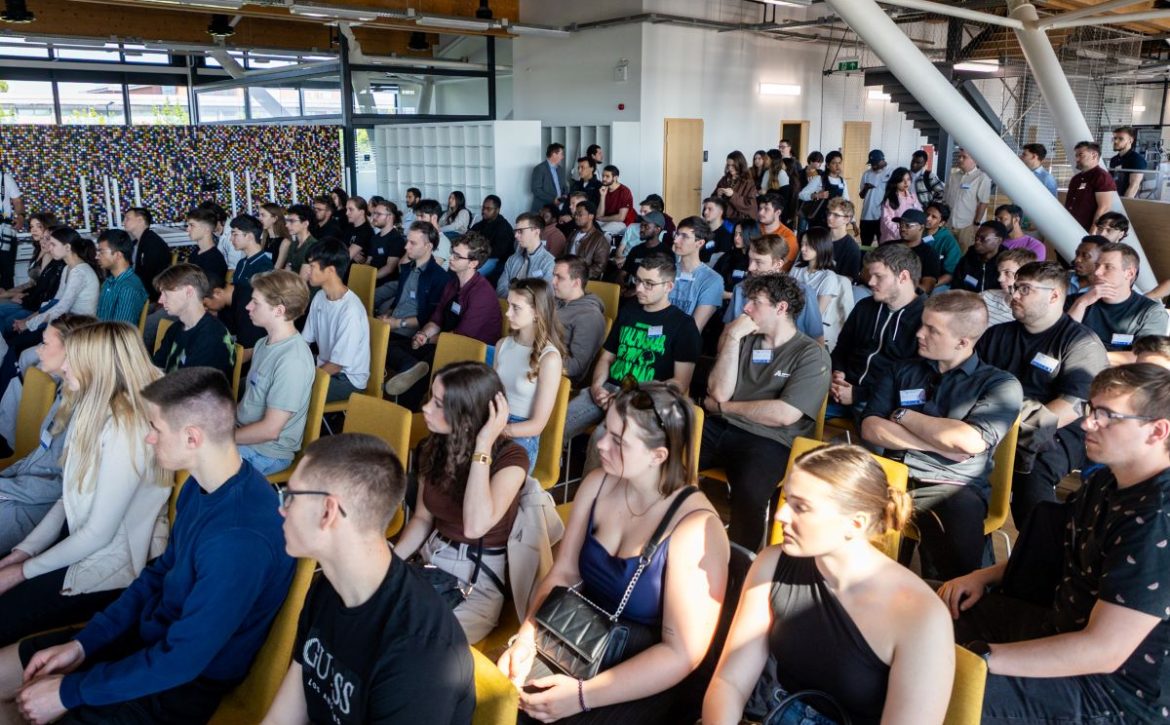 Students Search for Transport Solutions of the Future