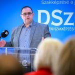 DSZC Honours Top Performing Students and Their Teachers