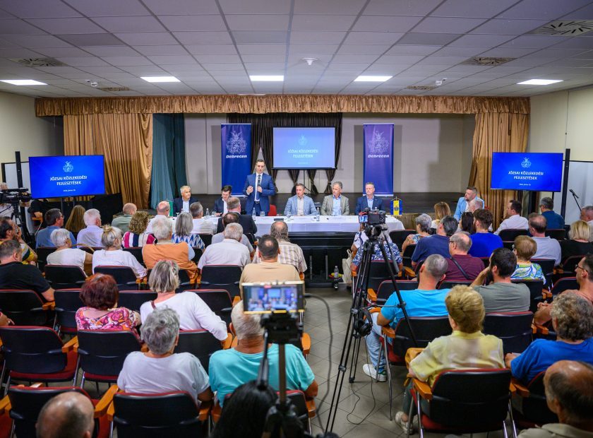 Northern Bypass, Lane Expansion, and Road Conditions Discussed at Public Forum Held in Józsa