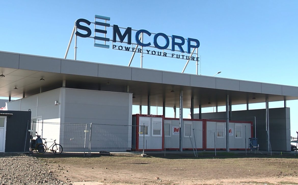 Mayor of Debrecen to File Criminal Complaint Against Semcorp