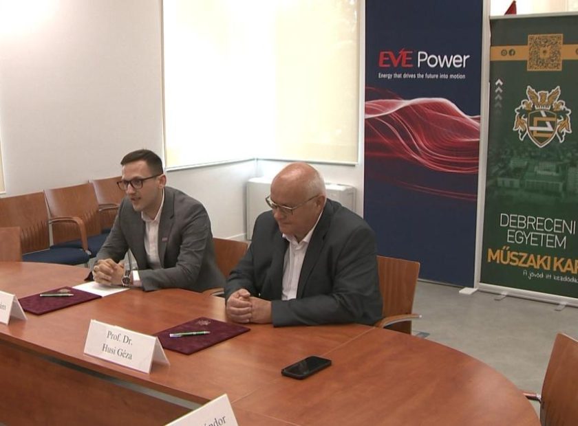EVE Power and UD Faculty of Engineering Sign Cooperation Agreement