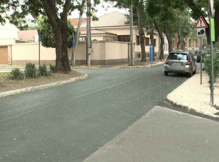 Pavement and Road Section Resurfaced on Ötmalom Street