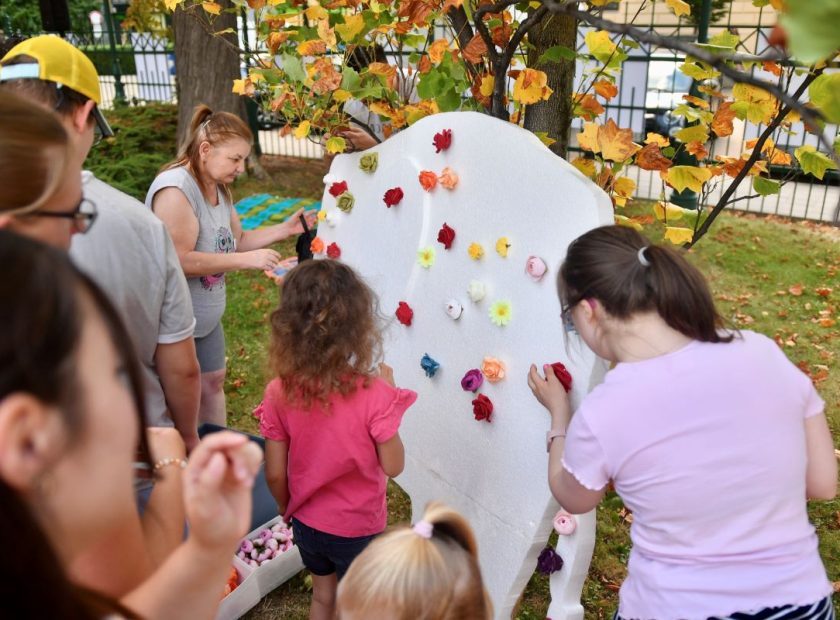 Special Exhibition on Disability Acceptance Opens in Memorial Garden